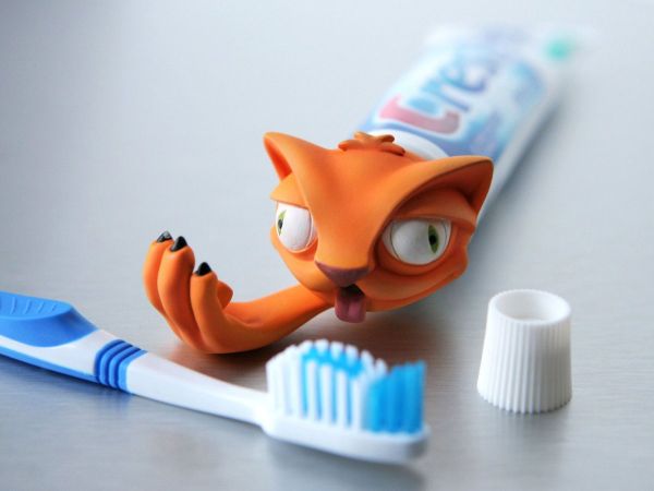 Pete Toothpaste Dispenser